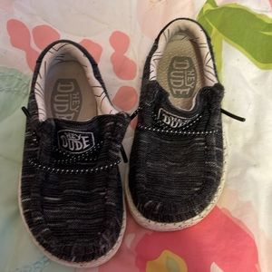 Gray toddler hey dude